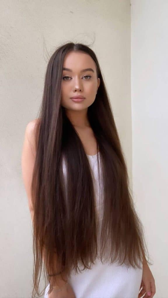 מרכז והסביבה-לולה – בחורה בת 18